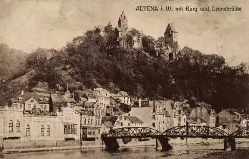 Ak Altena im Märkischen Kreis, Blick zur Stadt mit Burg und Lennebrücke