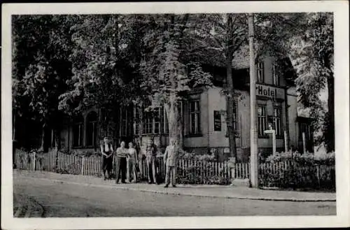 Ak Waldsieversdorf in Brandenburg, Partie am Hotel Märkischer Hof