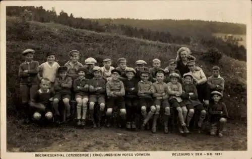 Ak Oberwiesenthal im Erzgebirge, Erholungsheim Rotes Vorwerk, Gruppenfoto