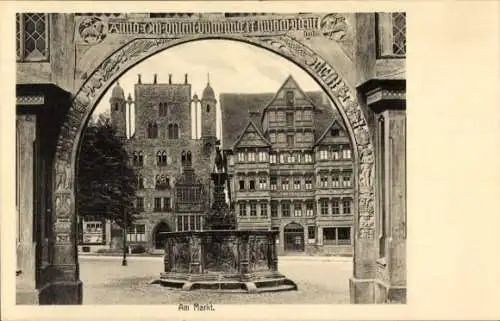 Ak Hildesheim, Am Marktplatz, Springbrunnen, Kirche