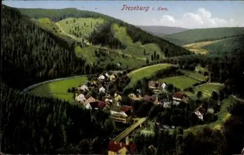 Ak Treseburg Thale im Harz, Totalansicht der Ortschaft, Berg