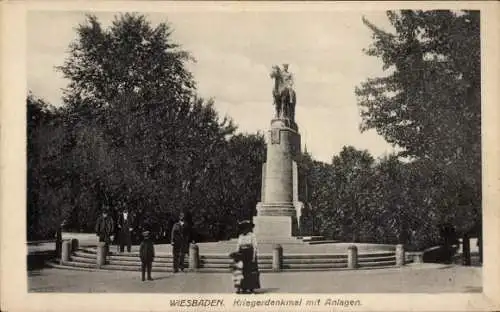 Ak Wiesbaden in Hessen, Kriegerdenkmal, Anlagen