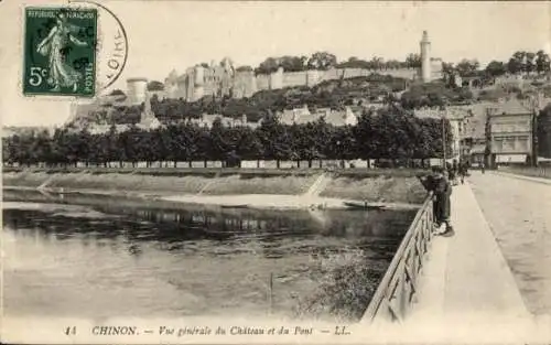 Ak Chinon Indre et Loire, Vue generale du Chateau et du Pont