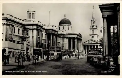 Ak London City England, National Gallery, St. Martin in the Fields