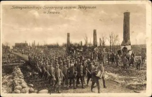 Ak Janowo Iwanken Ostpreußen, Spaziergang unserer Feldgrauen, Ostpreußenhilfe