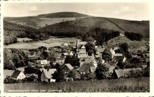 Ak Neuenkleusheim Olpe im Sauerland, Gesamtansicht