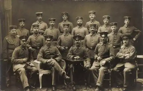 Foto Ak Greiz im Vogtland Thüringen, Gruppenbild, Soldaten