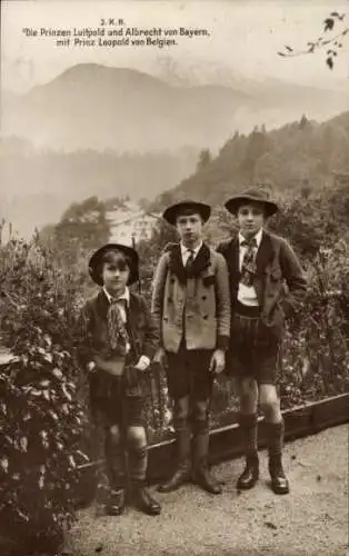 Ak Prinz Leopold von Belgien, Prinzen Luitpold und Albert von Bayern, Kinderportrait, Lederhosen