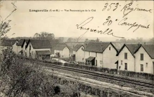 Ak Longueville Seine et Marne, Panoramablick auf die Stadt, Gleise, Häuser