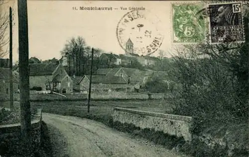 Ak Montchauvet Yvelines,  Dorfansicht mit Kirche, Häusern und Bäumen