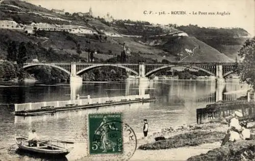 Ak Rouen Seine Maritime, Brücke, Fluss, Häuser, zwei Jungen, ein Mann in einem Boot, ein Hund