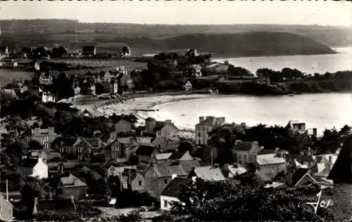 Ak Erquy Côtes d’Armor, Plage du Bourg encadree par la pointe de la Heussaye, Cap d'Erquy