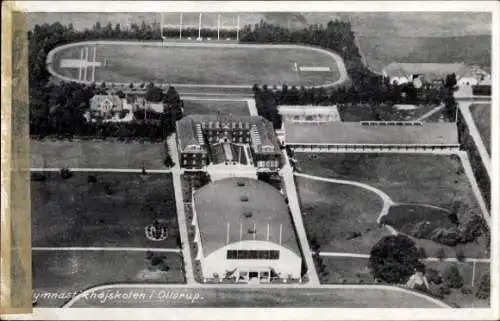 Ak Ollerup Fyn Dänemark, Leichtathletikschule, Sportplatz, Luftbild