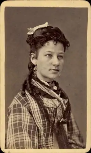 CdV Portrait einer jungen Frau, Fotograf N. Jenks, Boonville NY USA