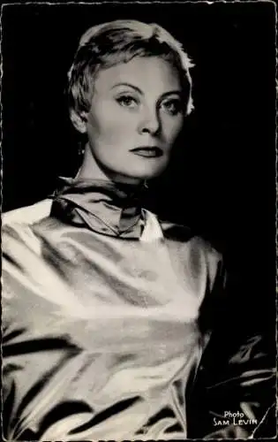 Ak Schauspielerin Michele Morgan, Portrait