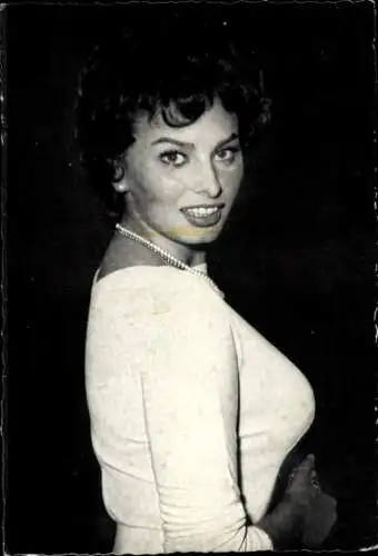 Ak Schauspielerin Sophia Loren, Portrait