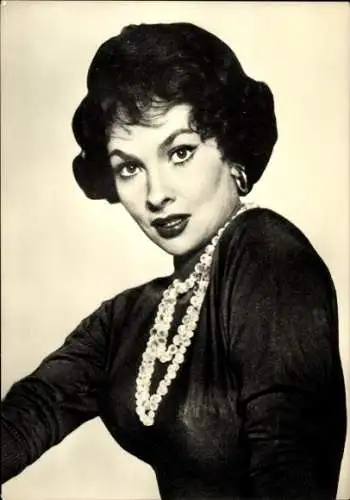 Ak Schauspielerin Gina Lollobrigida, Portrait