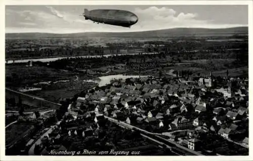 Ak Neuenburg am Rhein Baden, Neuenburg a. Rhein vom Flugzeug aus, Zeppelin über der Stadt