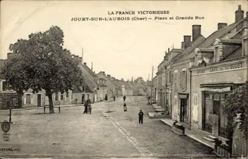 Ak Jouet sur l’Aubois Cher, Place et Grande Rue, Café Bigot