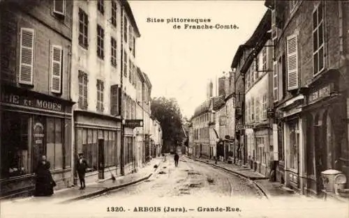 Ak Les Planches près Arbois Jura, Grande-Rue