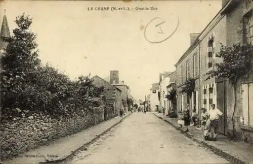 Ak Le Champ Maine-et-Loire, Hauptstraße