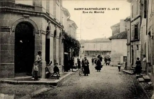 Ak Saint Barthélemy Lot et Garonne, Rue du Marché