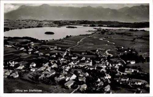 Ak Uffing am Staffelsee, Panorama, Fliegeraufnahme