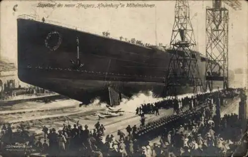 Künstler Ak Schwormstädt, Wilhelmshaven, Stapellauf des Kreuzers SMS Hindenburg, Kaiserliche Marine