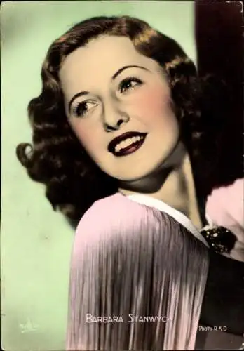 Ak Schauspielerin Barbara Stanwyck, Portrait