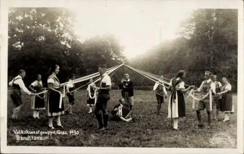 Foto Ak Graz Steiermark, Volkskunstgruppe 1930, Bandltanz