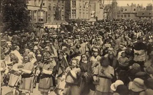 Ak Brügge Flandern Westflandern, Procession du St. Sang, Les trompettes thebaines