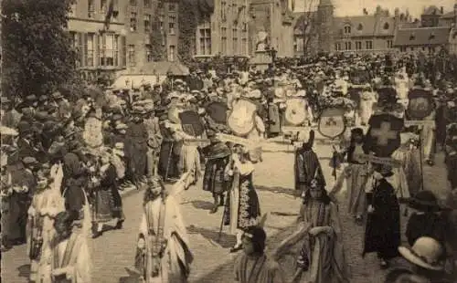 Ak Bruges Brügge Flandern Westflandern, Procession du St. Sang, La Belgique, Groupe des Nations