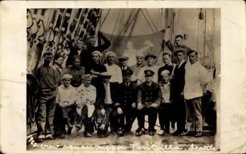 Foto Ak Seattle Washington USA, Square Rigger Turitalla, Crew 1925