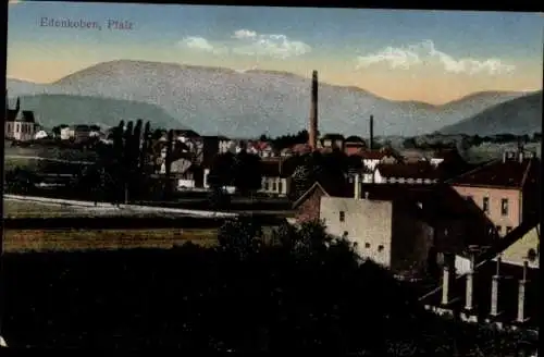 Ak Edenkoben i.d. Pfalz, Teilansicht des Ortes, Schornsteine, Gebirge