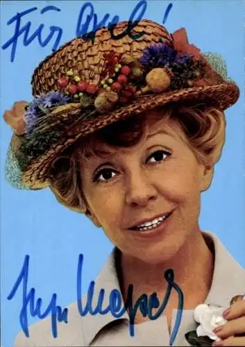 Ak Schauspielerin Inge Meysel, Portrait, Autogramm, Hut mit Früchten