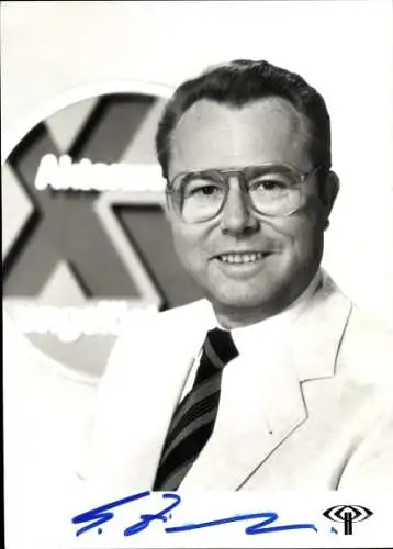 Ak Schauspieler, Fernsehmoderator Eduard Zimmermann, Aktenzeichen XY ungelöst, Portrait, Autogramm