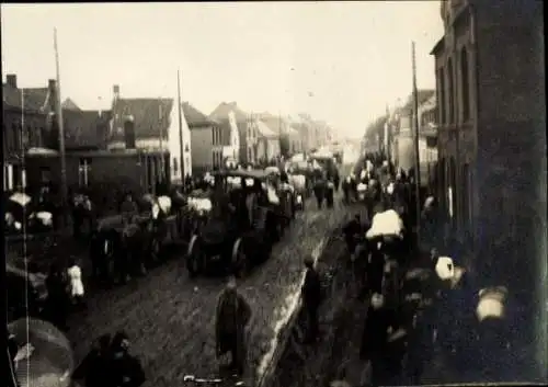 Foto Valenciennes Mons Wallonien Hennegau, Straßenpartie, Flüchtlinge, 1. WK