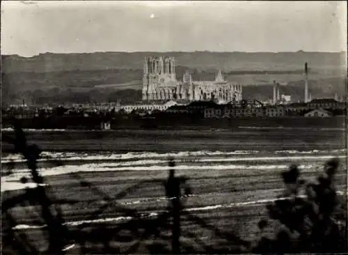 Foto Reims Marne, Kathedrale, Aufnahme durch ein Scherenfernrohr, 1. WK