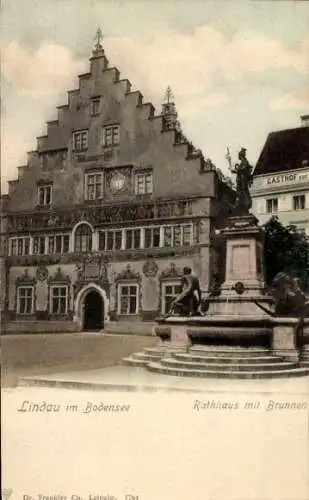 Ak Lindau am Bodensee Schwaben, Rathaus mit Brunnen