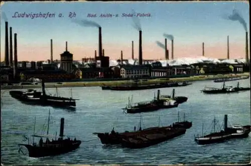 Ak Ludwigshafen am Rhein, BASF Badische Anilin u. Soda Fabrik, Dampfer