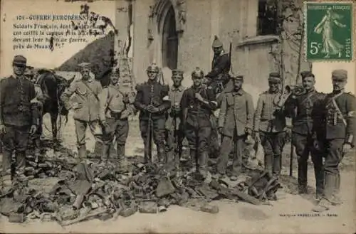 Ak Chauconin-Neufmontiers Seine et Marne, französische Soldaten mit deutschen Helmen