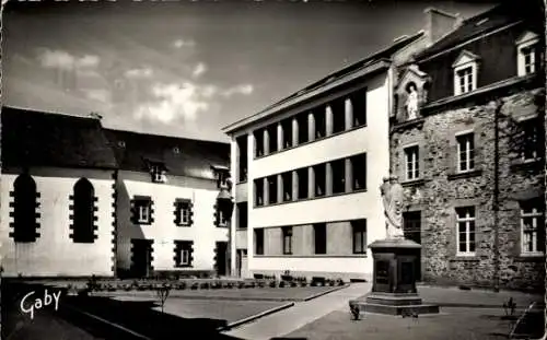 Ak Loudeac Côtes-d’Armor, Communaule des Filles de la Croix, Clinique La Providence