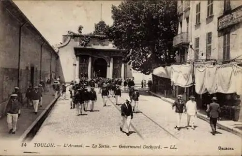 Ak Toulon Var, l'Arsenal, La Sortie, Government Dockyard