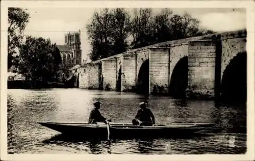 Ak Mantes sur Seine Yvelines, alte Brücke, Kirche Notre Dame