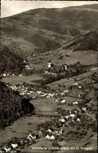 Ak Münstertal im Schwarzwald, Totalansicht, St. Trudpert