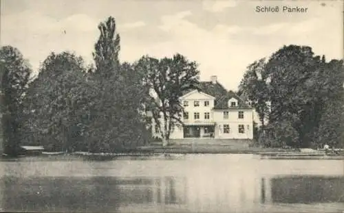 Ak Panker im Kreis Plön in Schleswig-Holstein, Blick übers Wasser zum Schloss