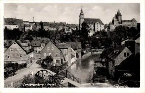 Ak Schwarzenberg im Erzgebirge Sachsen, Teilansicht der Stadt, Brücke, Fluss