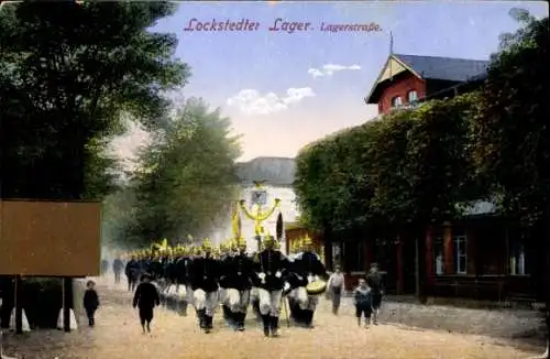 Ak Lockstedt Schleswig Holstein, Lockstedter Lager, Regiment in der Lagerstraße, Margarine Siegerin