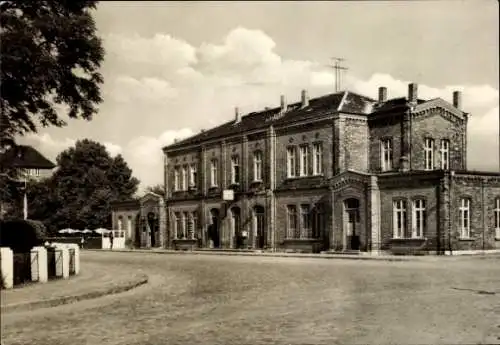 Ak Teterow in Mecklenburg Vorpommern, Bahnhof