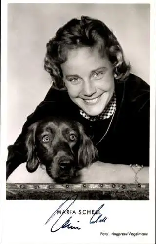 Ak Schauspielerin Maria Schell, Portrait, Hund, Autogramm